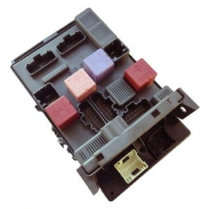 Renault 8200403409 Unité de contrôle BSI, BSM, UCH (Occasion)