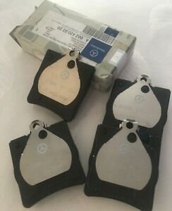 MERCEDES BENZ A 002 420 52 20 Kit de plaquettes de frein, frein à disque
