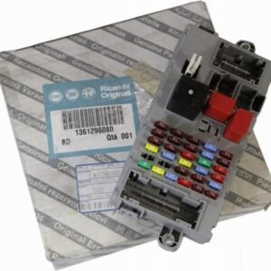 FCA 1369571080 - Boîte à fusibles